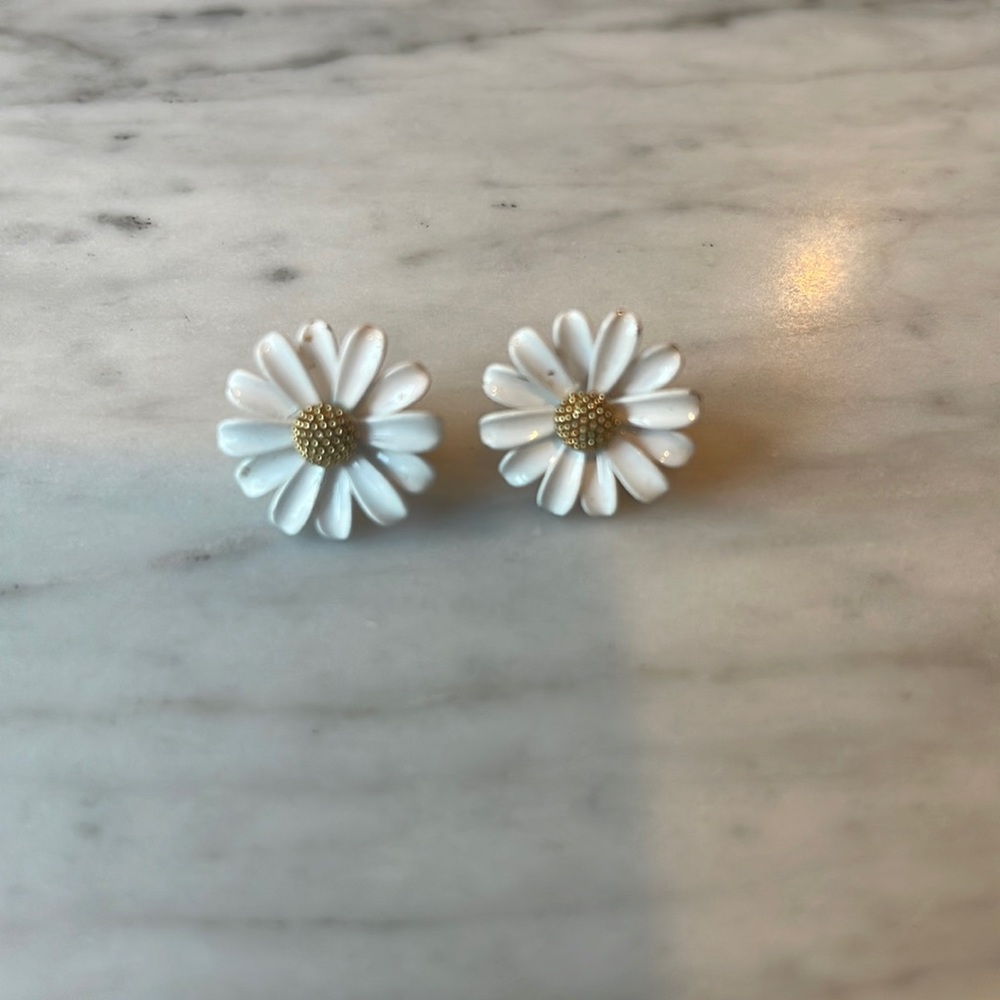 Kate Spade Daisy Earrings